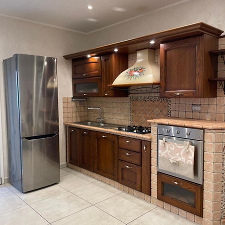 Home With Parking Near The Airport And Beach Fiumicino Ngoại thất bức ảnh